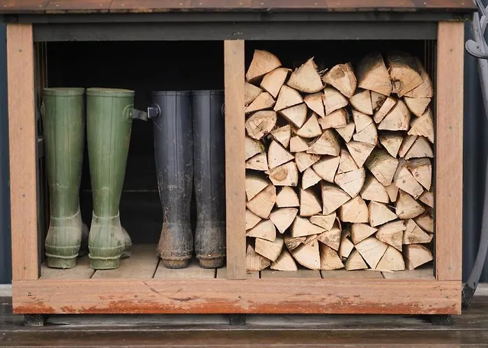 Shepherds Hut In Countryside Near Bath And Horská chata Bristol